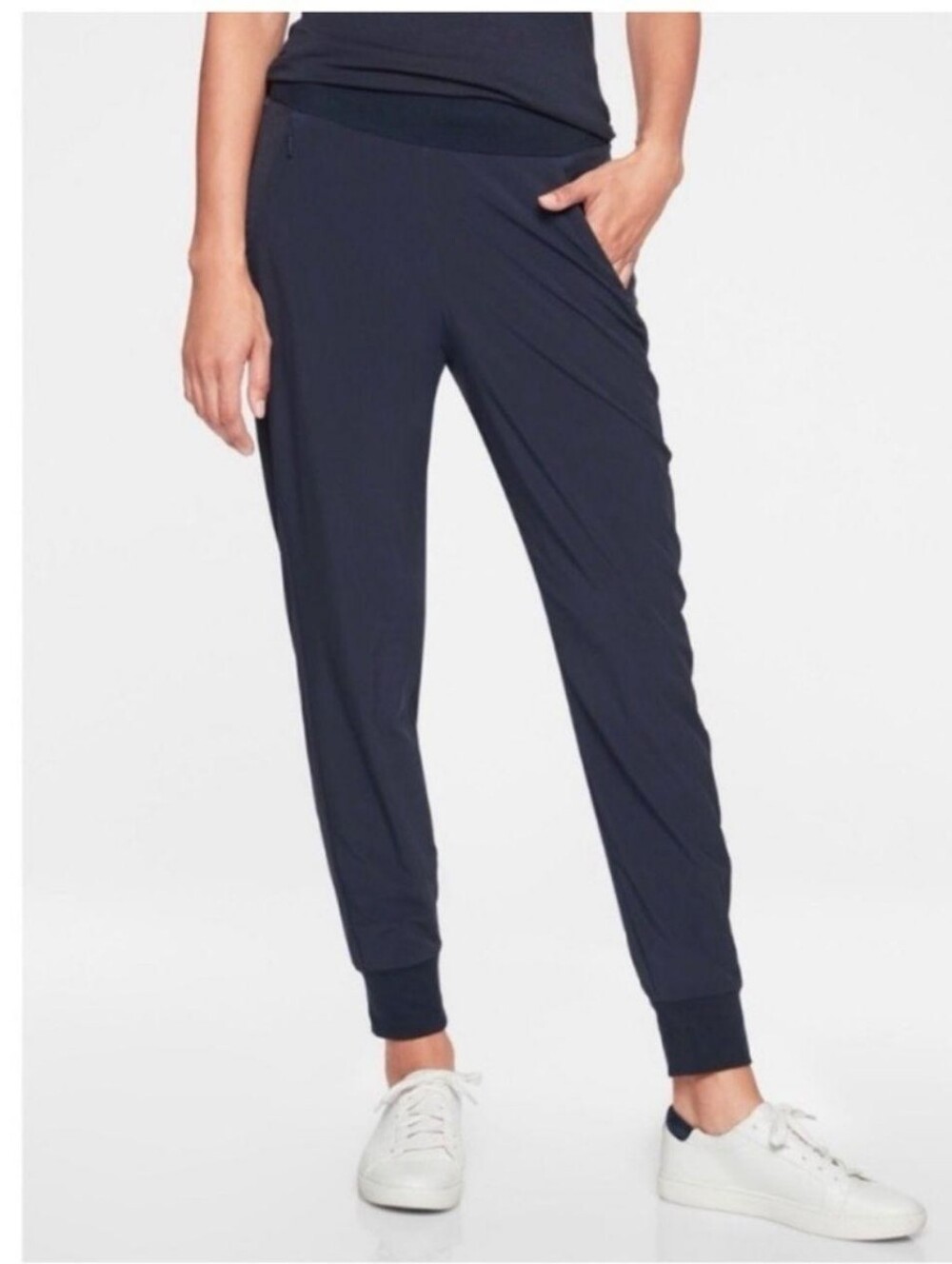 Alo Yoga Soho Jogger in Navy sz SMALL